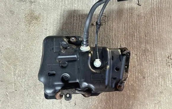 Opel Insignia A AdBlue liquid reservoir 23375679