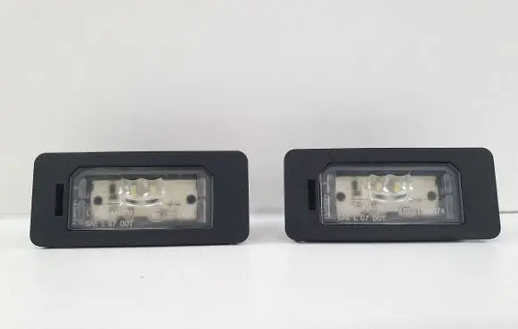 BMW 3 F30 F35 F31 Number plate light 7193293