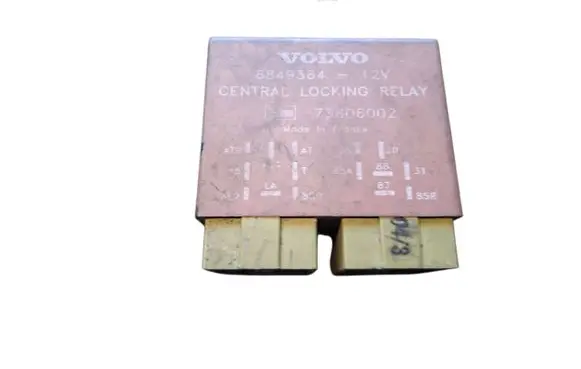 Volvo 850 Central locking relay 6849364 73606002