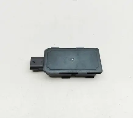 BMW X7 G07 Aerial antenna amplifier 5A81725