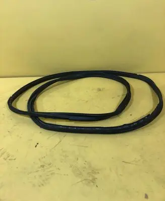 Mercedes-Benz E W211 Trunk rubber seal (body) 161KM