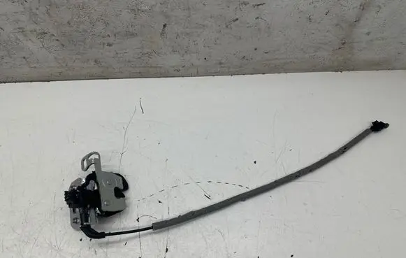 Mercedes-Benz CLS C218 AMG Seat back rest lock catch