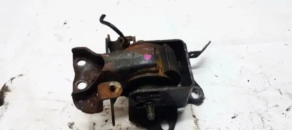 Engine mount bracket