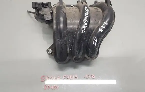 Skoda Fabia Mk2 (5J) Intake manifold 03D129766L