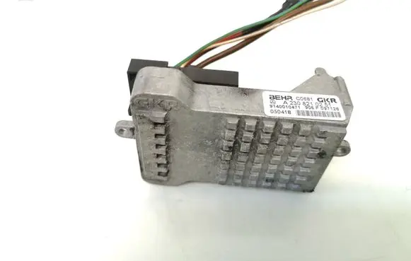 Mercedes-Benz E W211 Heater blower motor/fan resistor A2308210251 9140010471 906F097128