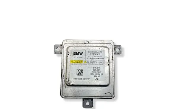 BMW 2 F22 F23 Headlight ballast module Xenon 7318327