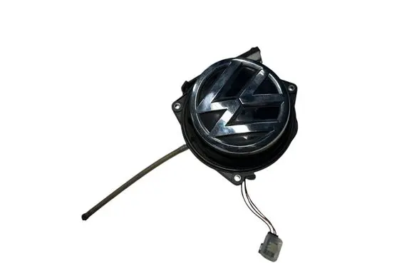 Volkswagen Golf VII Tailgate handle with camera 5G0827469E 5G0827469F