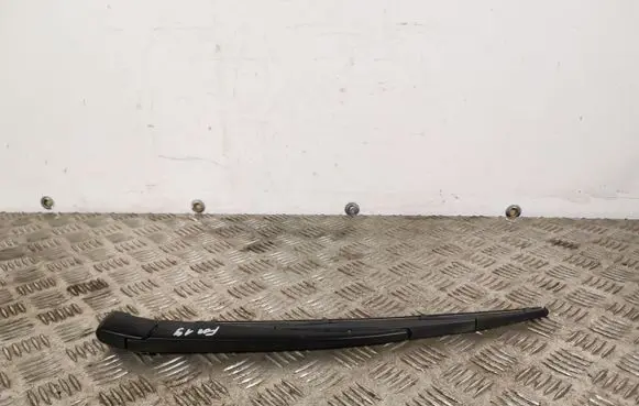 Subaru Forester SK Rear wiper blade arm 062235614
