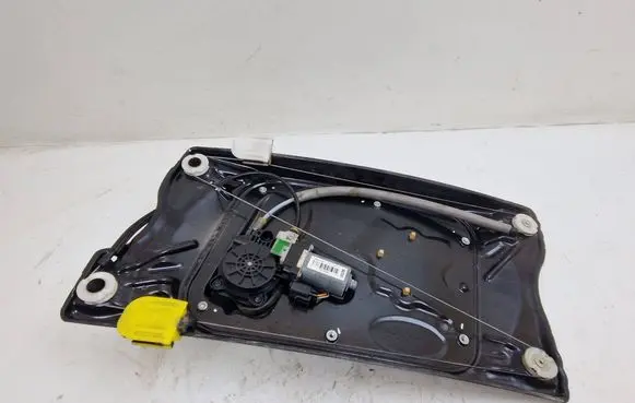Land Rover Freelander 2 - LR2 Front door window regulator with motor 6H5223200AP 2314TC7Y2A
