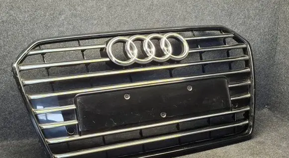 Front bumper upper radiator grill