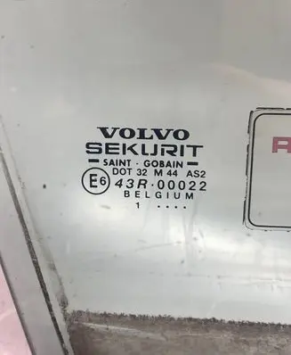 Volvo S40, V40 Front door window glass four-door 43R00022 81LG10M