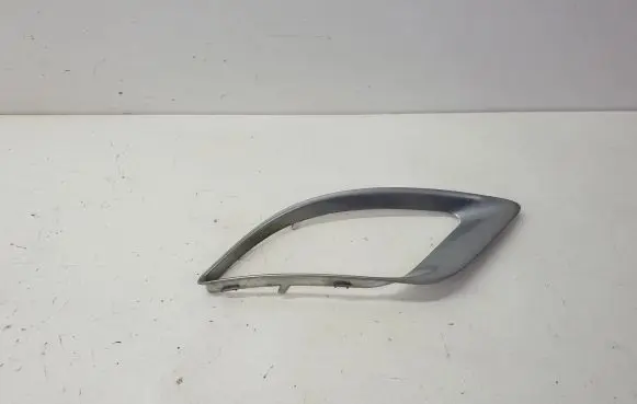 Dodge Durango III Front fog light trim/grill 05113744AB