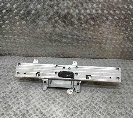 Mercedes-Benz GLE W167 Engine mounting bracket A1672410900