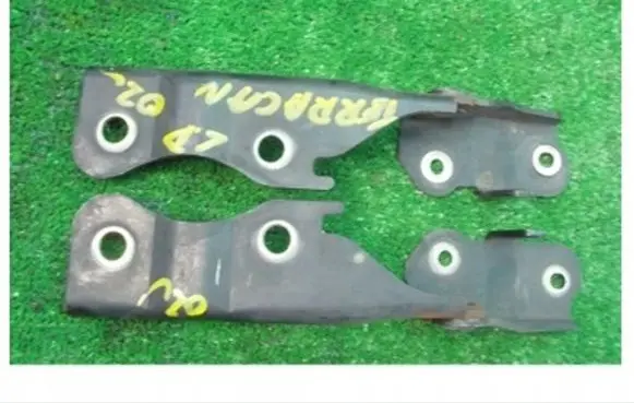 Hyundai Terracan Engine bonnet/hood hinges