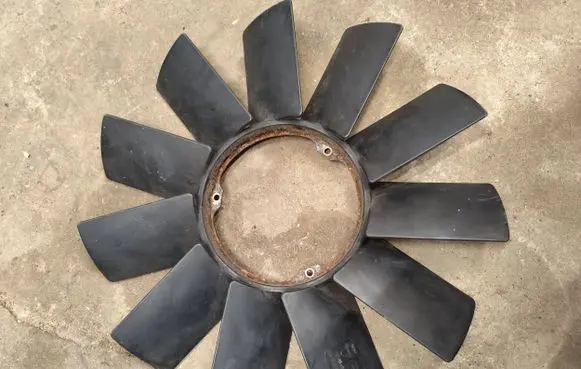 BMW 5 E39 Fan impeller 1712058 111712058 4420