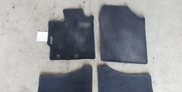 Toyota Yaris Car floor mat set PZ410B035CHA