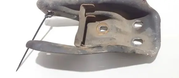 Honda Accord Engine mounting bracket