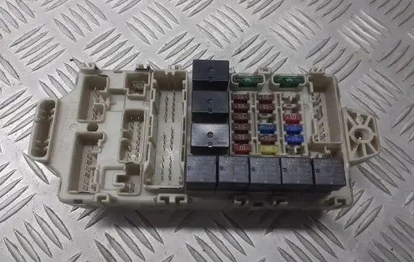 Mitsubishi Lancer Fuse box set 71017-0508
