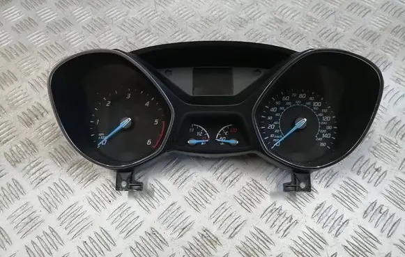Ford Kuga II Speedometer (instrument cluster) DV4T10849DG SADGA3655