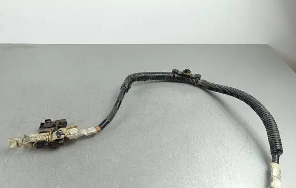 Honda CR-V Positive cable (battery)