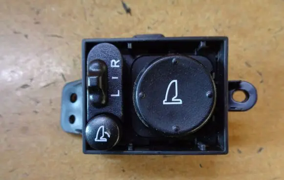 Honda Jazz Wing mirror switch M32212