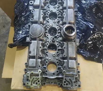 Volvo V70 Rocker cam cover 