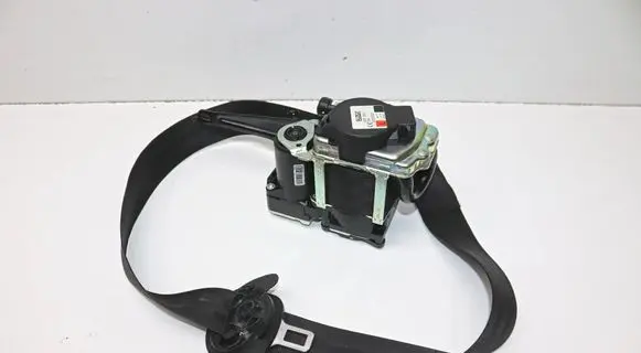 Audi A5 Front seatbelt 002R0000