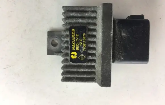 Opel Vivaro Glow plug pre-heat relay 7700115078