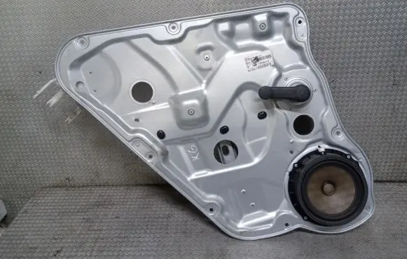 KIA Ceed Rear door manual window regulator 834701H000