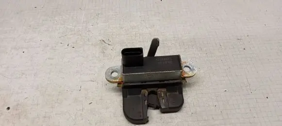 Volkswagen Golf V Tailgate/trunk/boot lock/catch/latch 5M0827505B 72063274