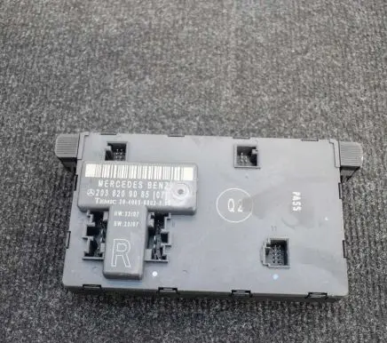 Mercedes-Benz CLC CL203 Door control unit/module A2038209085
