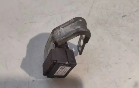 Opel Zafira B Sensor 13137850