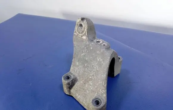 Volkswagen Phaeton Engine mount vacuum valve 3D0199308AM