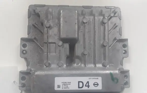 Nissan Qashqai Engine control unit/module S180213501Z9
