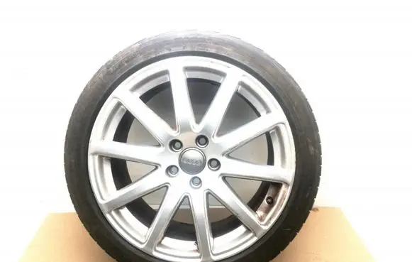 Audi TT TTS Mk2 R18 alloy rim 8J0601025AA 9JX18H2ET52