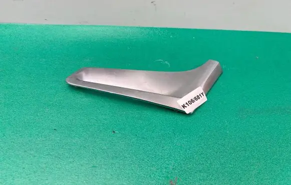 BMW 7 G11 G12 Front arch trim 51137347377