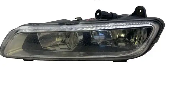 Volkswagen PASSAT B7 Front fog light 17662402