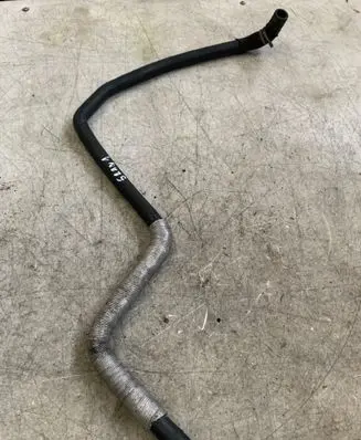Engine coolant pipe/hose