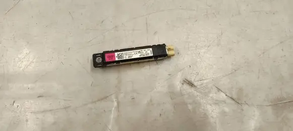 Audi A3 8Y Aerial antenna amplifier 8Y4035225D