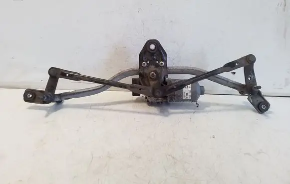 Front wiper linkage and motor