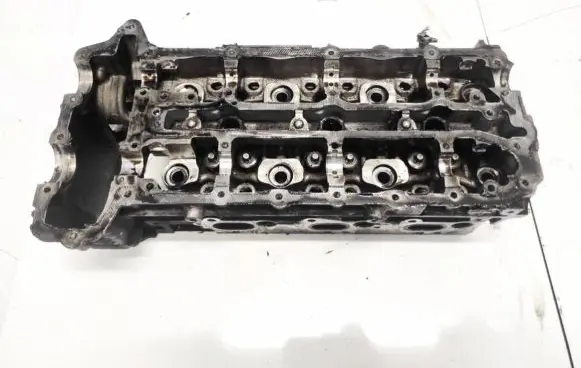 Chrysler 300 - 300C Engine head r6420163901