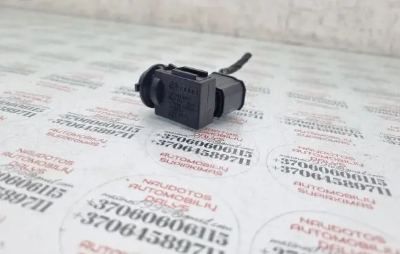 Audi A4 S4 B8 8K Air quality sensor 8K0907659