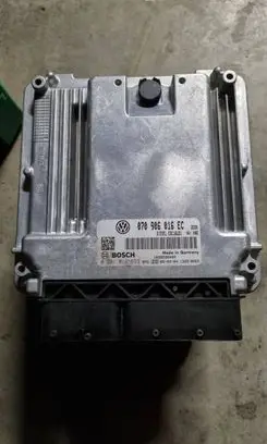 Volkswagen Transporter - Caravelle T5 Engine control unit/module 070906016EC 0281014893