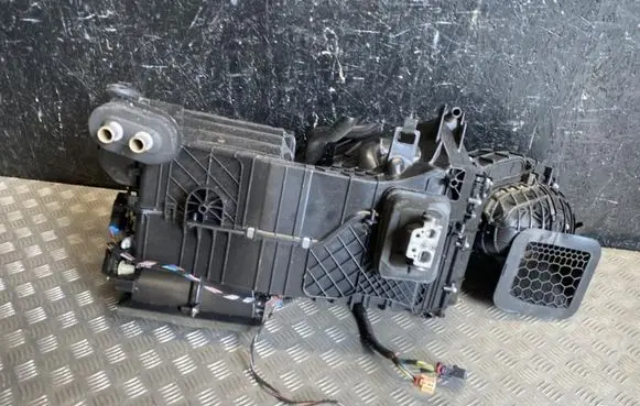 Volkswagen Transporter - Caravelle T6 Interior heater climate box assembly housing 7E5816005B