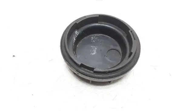 Toyota Yaris Headlight/headlamp dust cover 302211108N