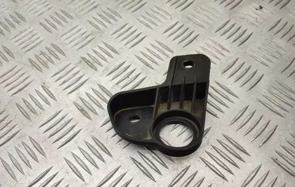 Radiator support slam panel bracket
