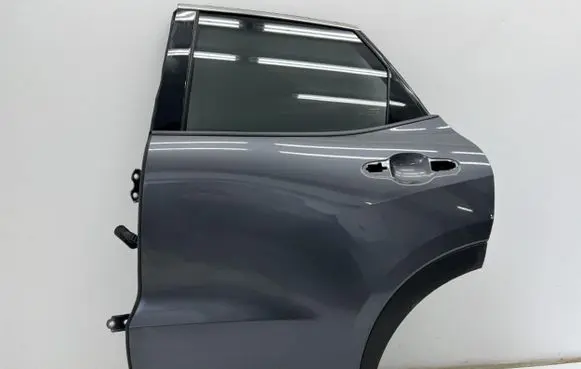 Lexus LBX Rear door