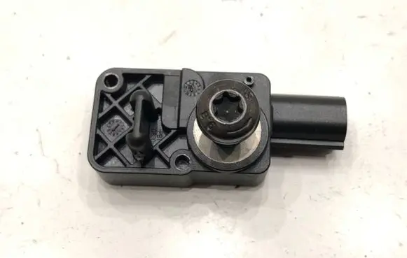 Opel Corsa E Airbag deployment crash/impact sensor 13509729