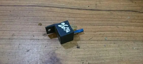 Volkswagen PASSAT B4 Other relay sarl112df Nera
