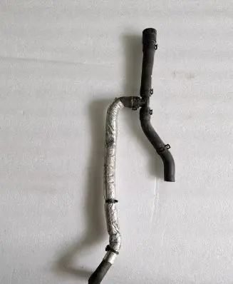 Chevrolet Camaro Engine coolant pipe/hose 23296815 23352700